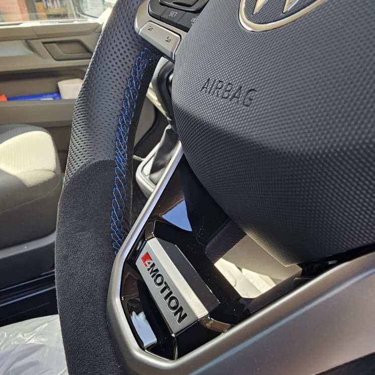 reshaped_bad_boy_heated_steering_wheel_vw_transporter_t6_1-blue
