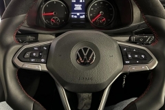 chunky_sport_reshaped_heated_steering_wheel_vw_transporter_t6_1
