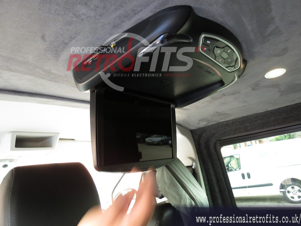 vw-t5-transporter-roof-mount-dvd-player-monitor (3)