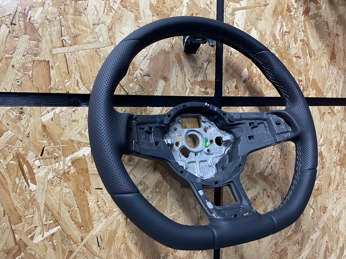 vw-t6.1-Custom-Steering-Wheel-7