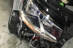 vw-caravelle-front-headlights