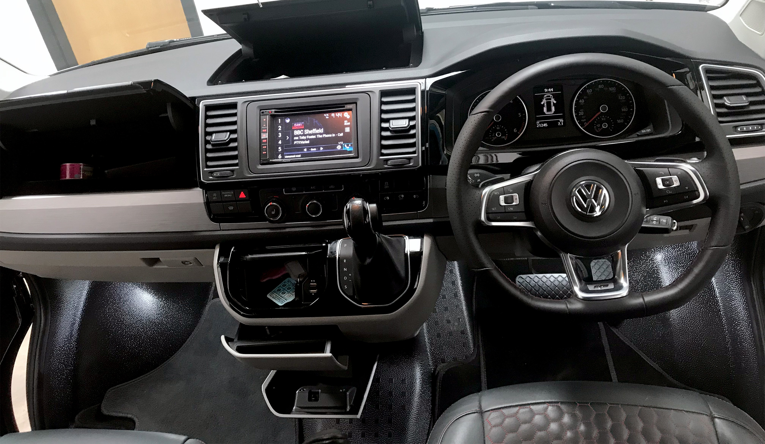 T6 Caravelle Comfort Dash Upgrade