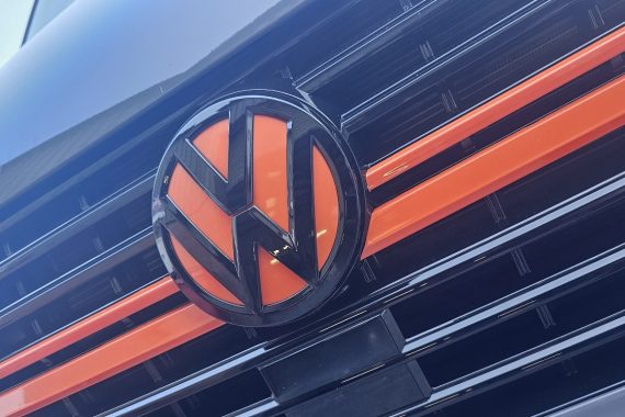 VW T6.1 Orange on black front grille