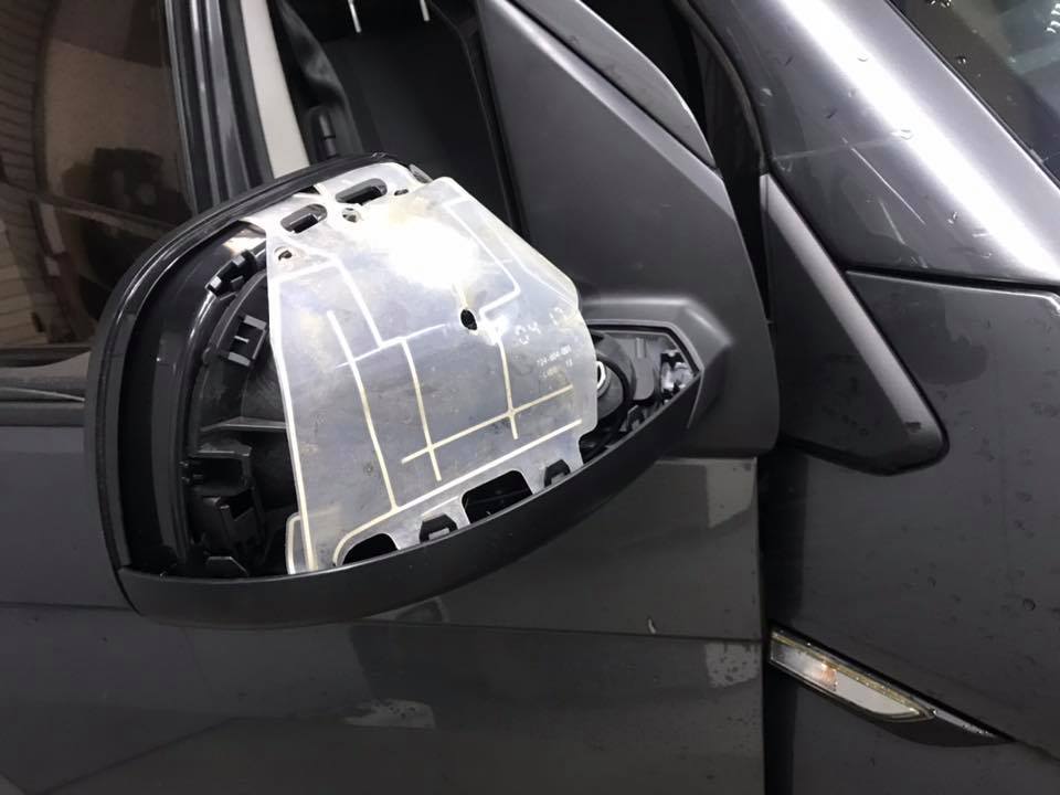 OEM VW T6 power folding mirrors